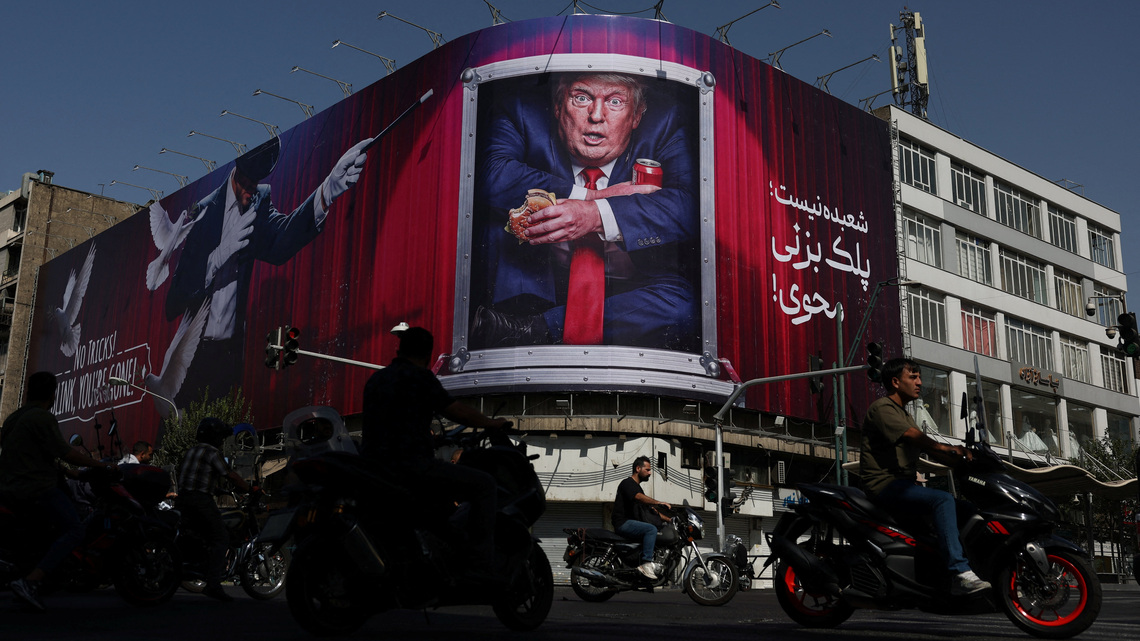 Trump aides seek 'quiet' in Iran war but say attacks may intensify after November elections 