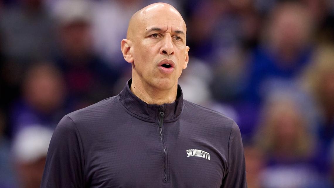 Reports: Kings retaining coach Doug Christie for 2nd full season 