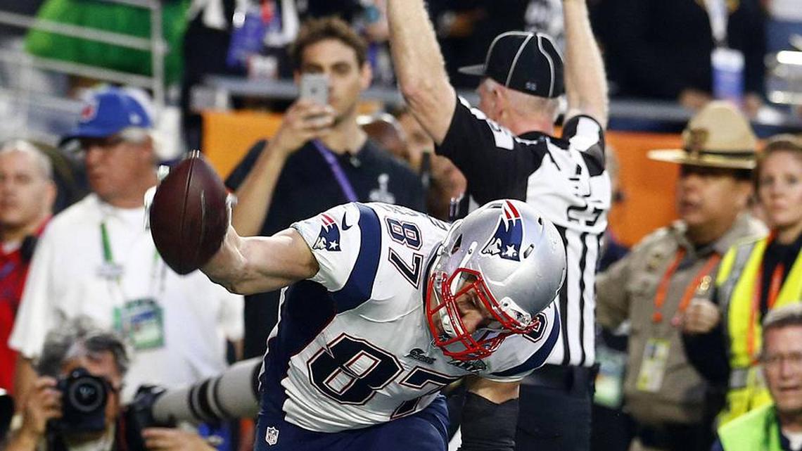  Feb 1, 2015; Glendale, AZ, USA; New England Patriots tight end Rob Gronkowski (87) celebrates after a second quarter touchdown catch against the Seattle Seahawks in Super Bowl XLIX at University of Phoenix Stadium. Mandatory Credit: Mark J. Rebilas-Imagn Images | Mark J. Rebilas-Imagn Images 