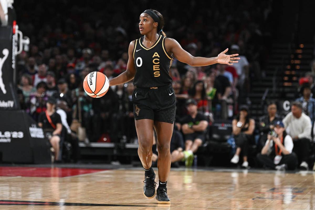  Las Vegas Aces guard Jackie Young (0) Candice Ward-USA TODAY Sports
