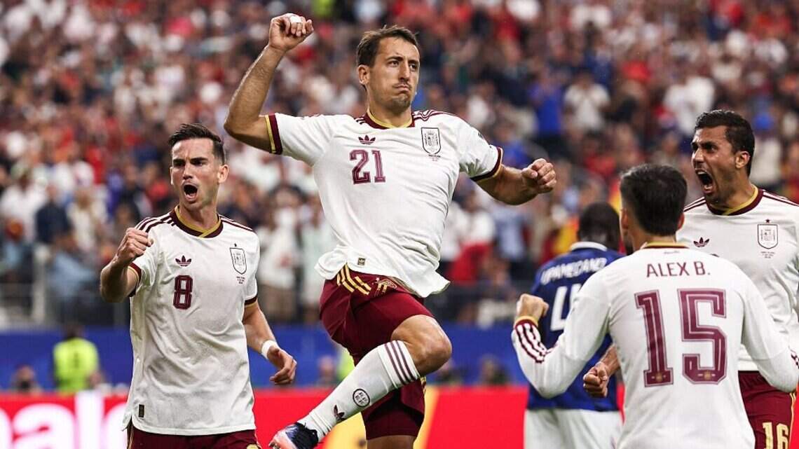 Spain blanks high-powered France to advance to World Cup final