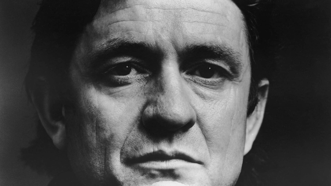 1972 Soft Rock Song, Covered by Johnny Cash, Became a Career-Defining No. 1 Hit 