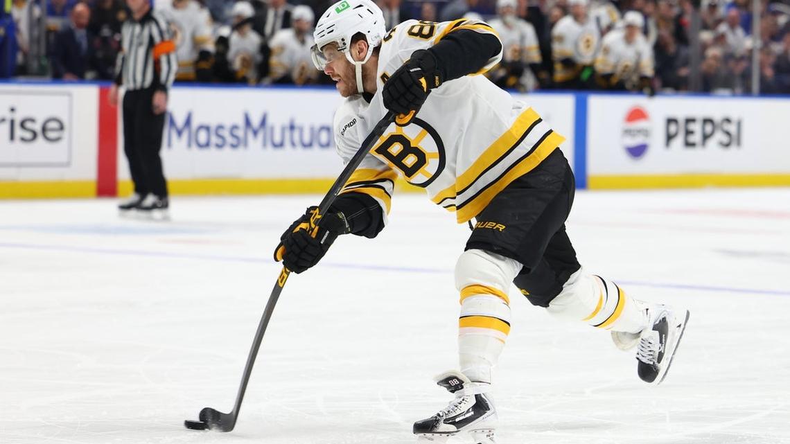 David Pastrnak saves Bruins' season with OT winner in Buffalo 
