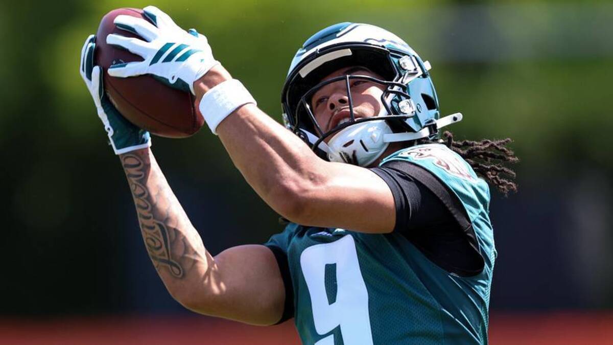  Philadelphia Eagles wide receiver Makai Lemon (9) runs drills during rookie minicamp at NovaCare Complex. Mandatory Credit: Bill Streicher-Imagn Images | Bill Streicher-Imagn Images 