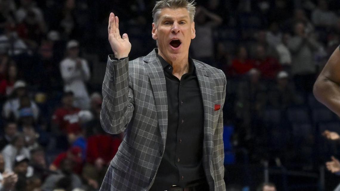 Oklahoma opens Crown play against portal-ravaged Colorado 