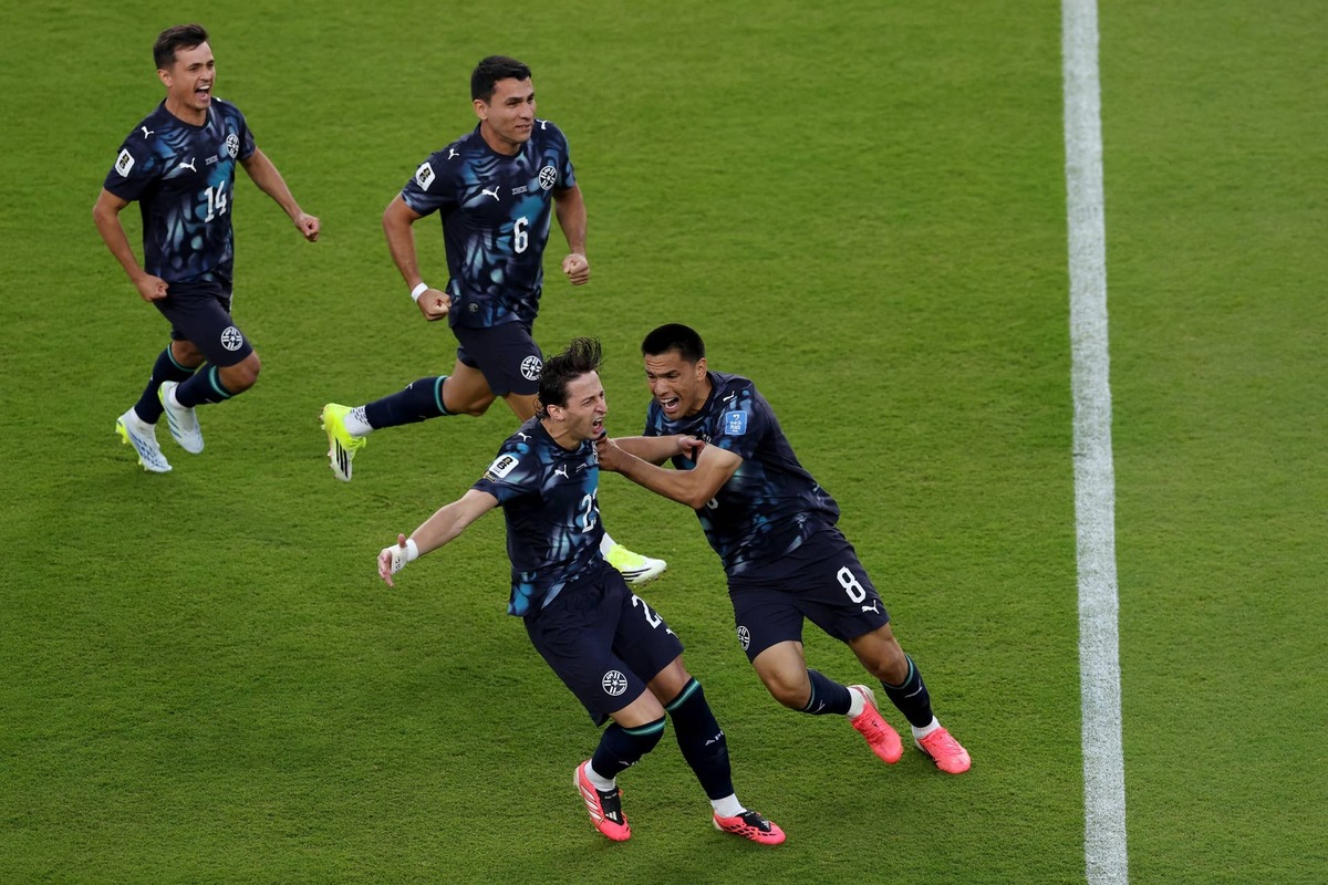  Matias Galarza #23 of Paraguay celebrates with teammates after scoring the team's first goal during the FIFA World Cup 2026 Group D match between Türkiye and Paraguay at San Francisco Bay Area Stadium on June 19, 2026 in Santa Clara, California. (Photo by Stu Forster/Getty Images) Photo by Stu Forster/Getty Images