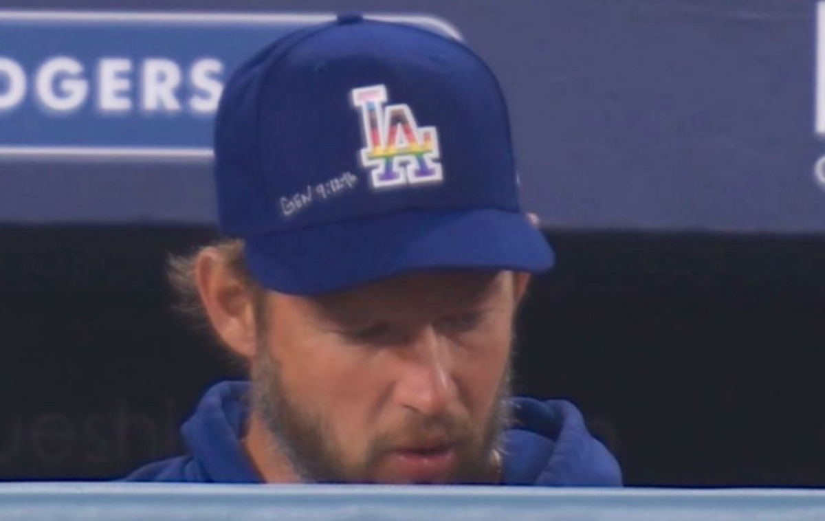  Clayton Kershaw previously did the same. 