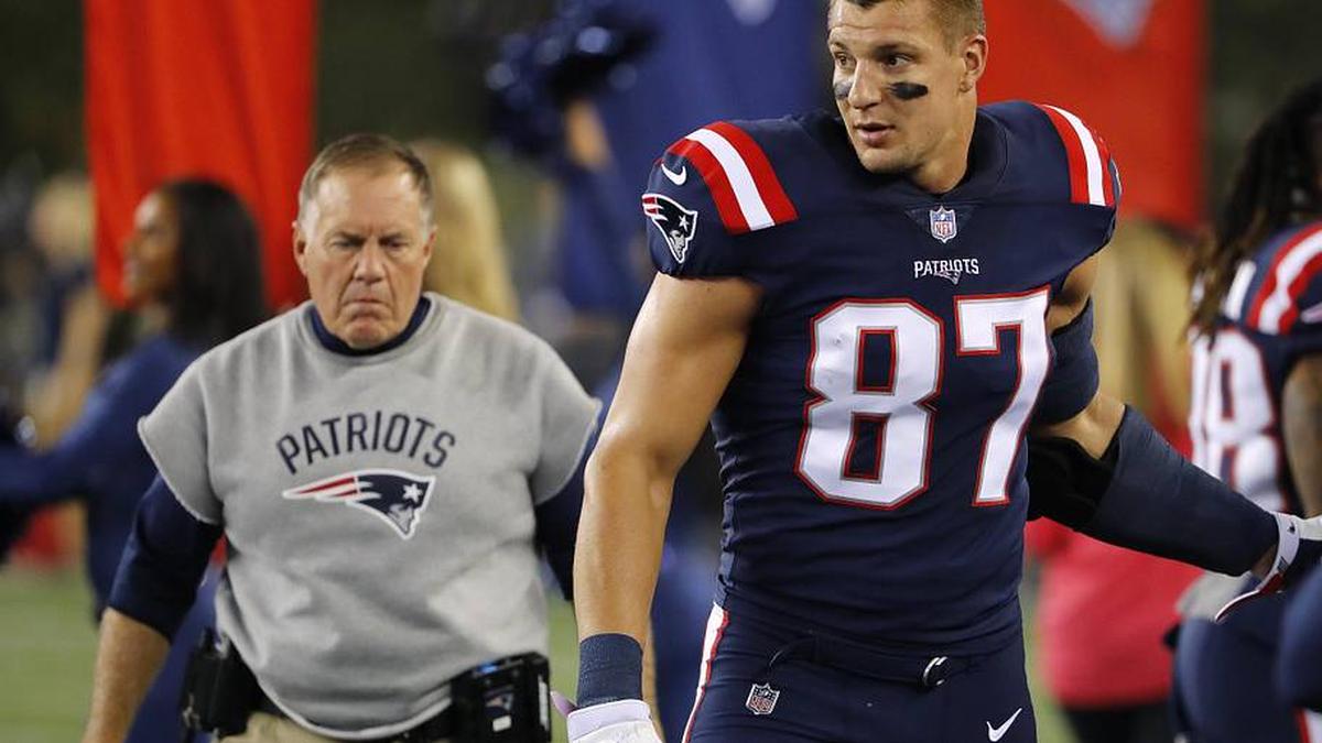  Rob Gronkowski spent nine seasons playing for Bill Belichick in New England. | Winslow Townson-Imagn Images 