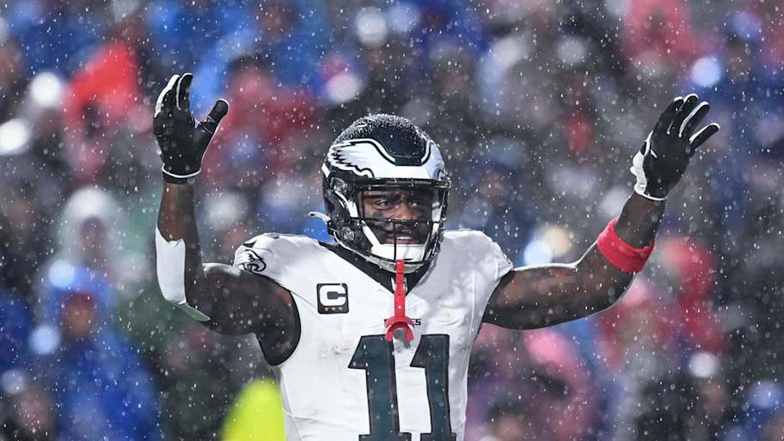  A.J. Brown | Mark Konezny-Imagn Images 