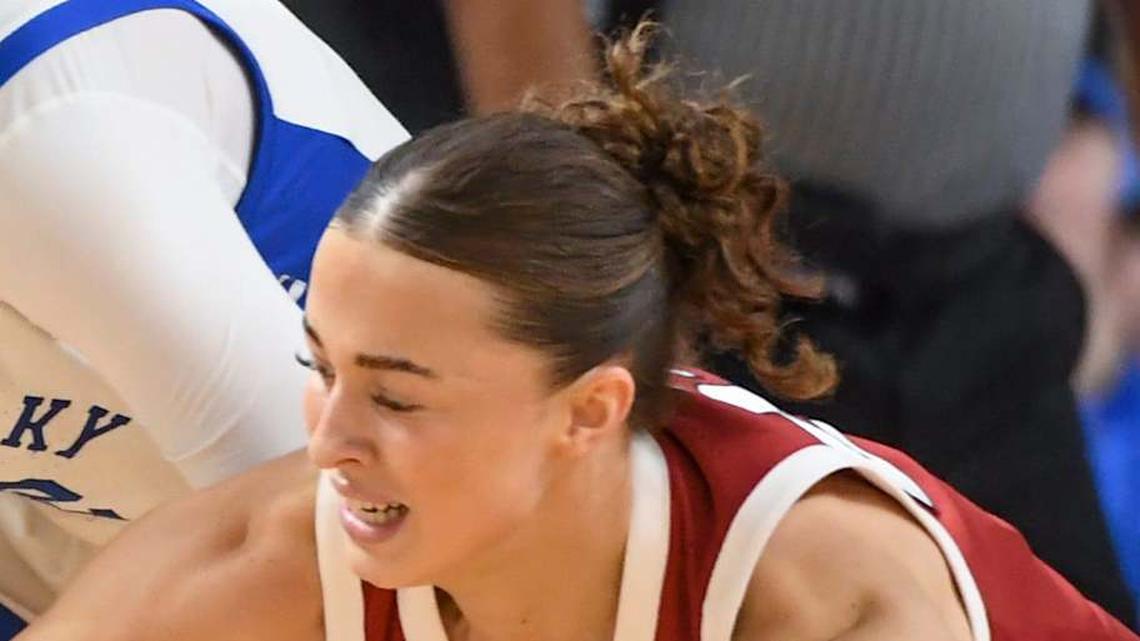  Kentucky Wildcats forward Amelia Hassett (32) and Arkansas Razorbacks guard Bonnie Deas (22) go for the ball Wednesday, March 4, 2026, during the SEC Women's Basketball Tournament first round game at Bon Secours Wellness Arena in Greenville, South Carolina. | Alex Martin/Greenville News / USA TODAY NETWORK via Imagn Images 