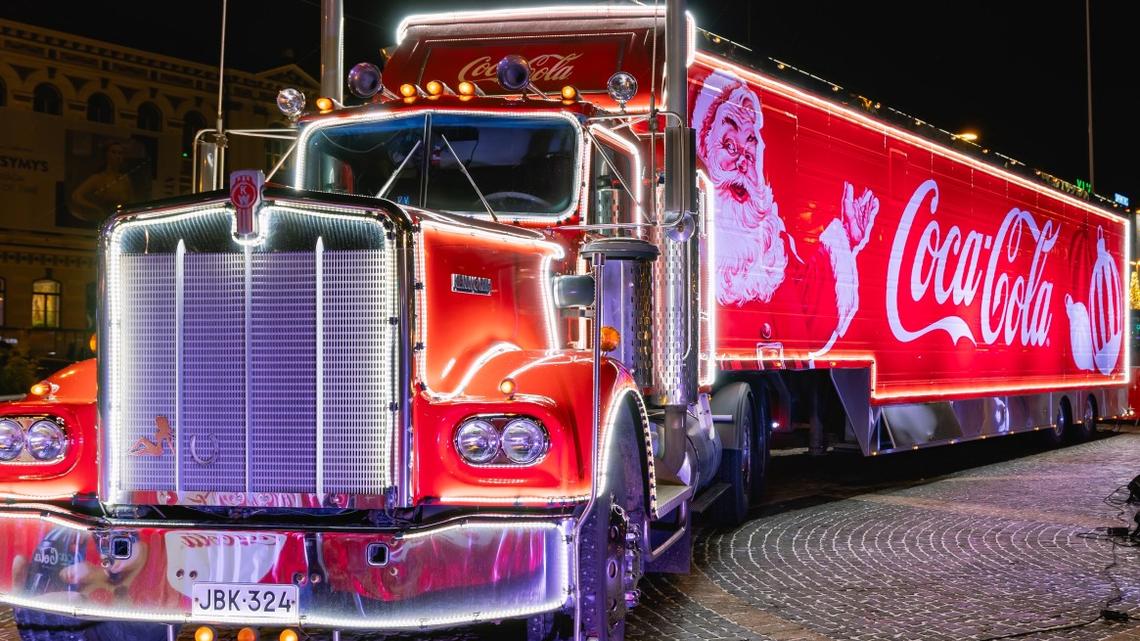 5 Coca-Cola Commercials That Defined Generations (And the Secrets Behind Them) 