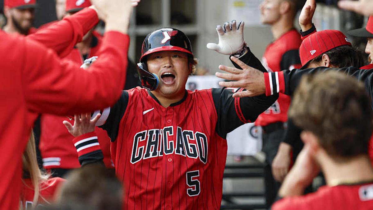  White Sox first baseman Munetaka Murakami has hit 15 home runs this season, fewer than only Kyle Schwarber and Aaron Judge. | Kamil Krzaczynski-Imagn Images 