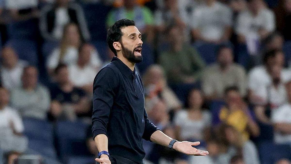  Álvaro Arbeloa has burned some bridges in the dressing room. | Pierre-Philippe Marcou/AFP/Getty Images 