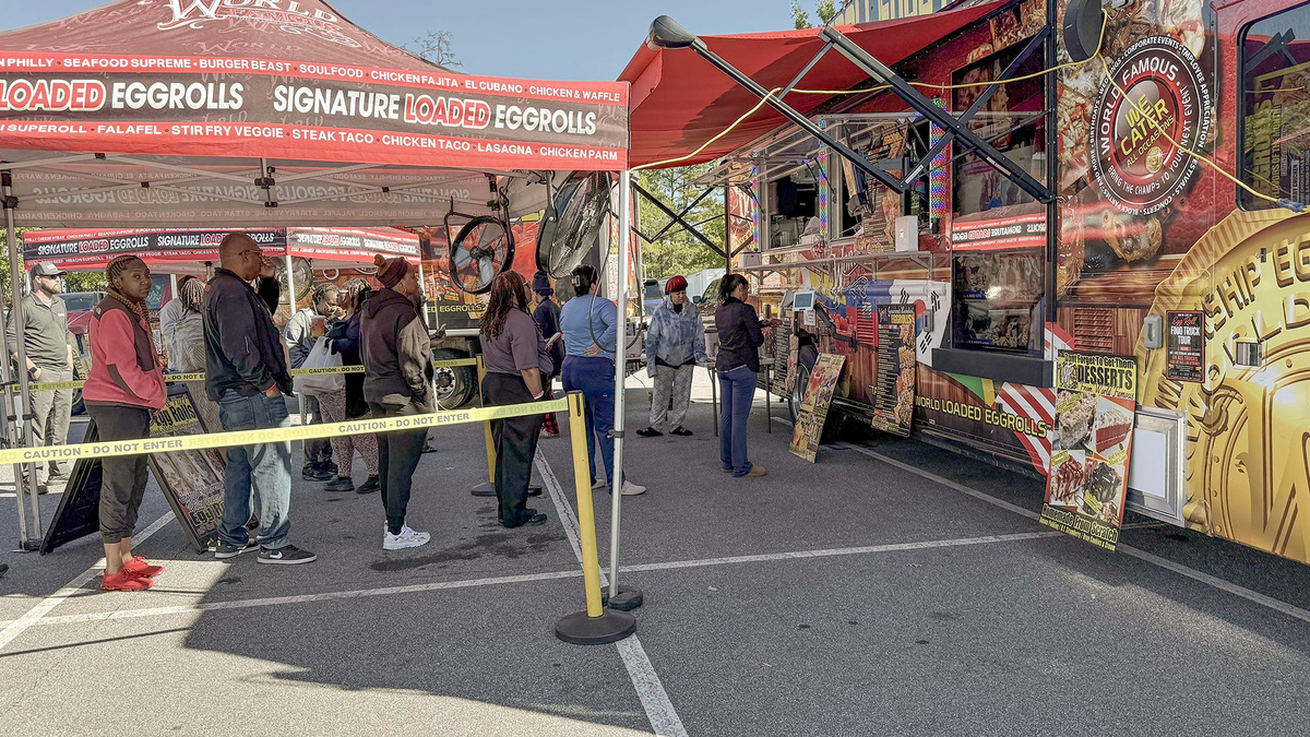 Eggroll Truck turns classic appetizer into the main course | Exclusive ...