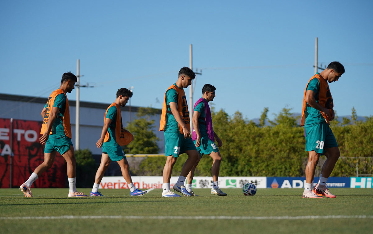 Soccer Football - FIFA World Cup 2026 - Iran Training - Centro Xoloitzcuintle, Tijuana, Mexico - June 12, 2026 Iran players during training REUTERS/Victor Medina