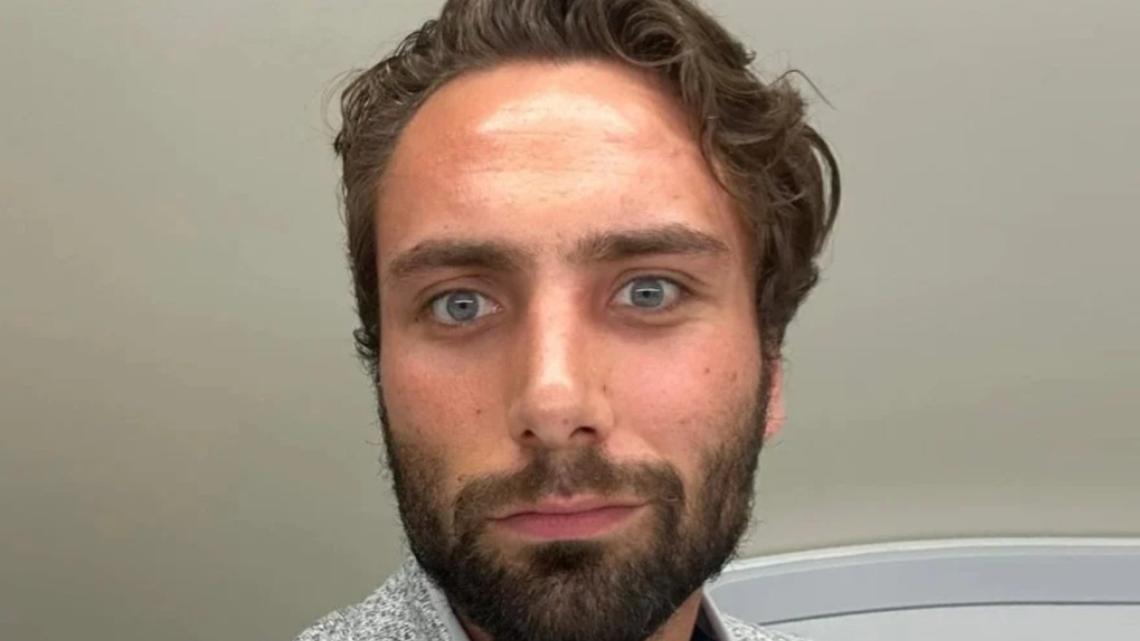 Chicago Dad Killed Outside Bar as Cops Seek Helping Finding His Attackers 