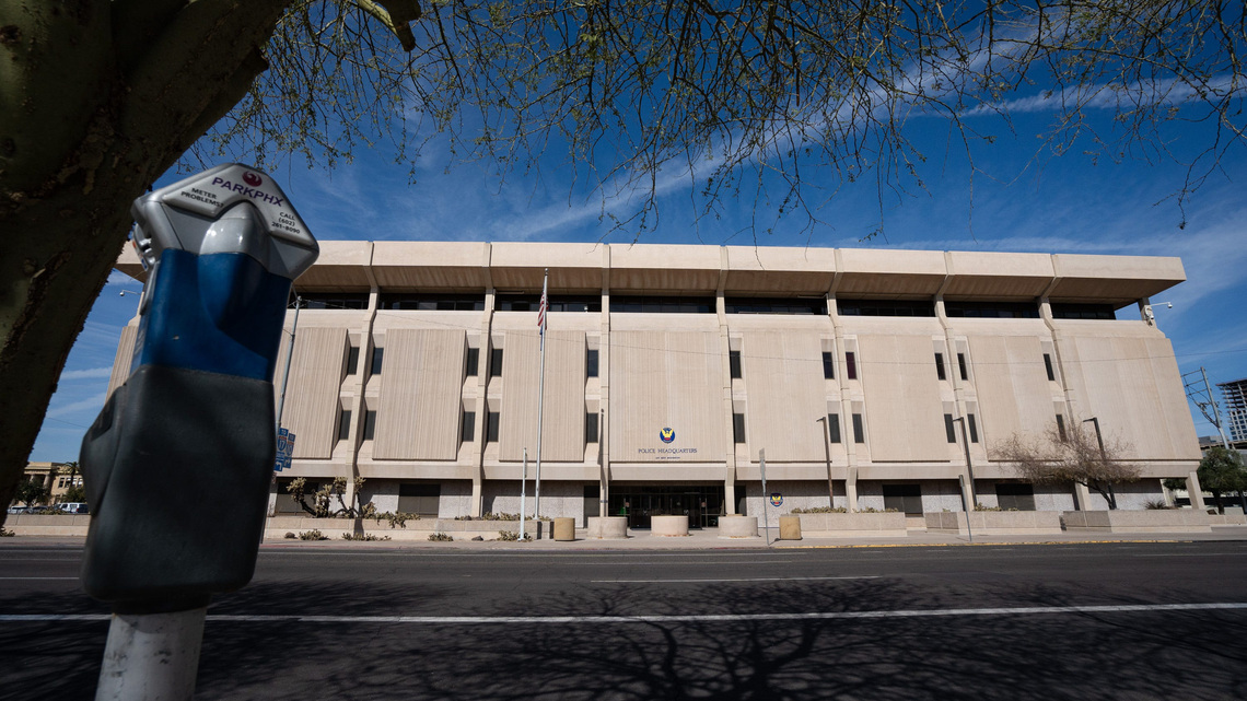 Phoenix police headquarters closed due to 'major water leak'