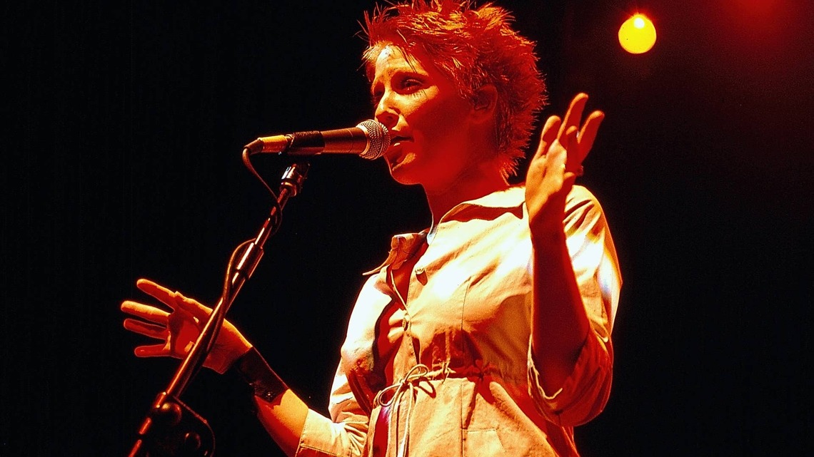 1998 Rock Song, Written in 45 Minutes and Reimagined by a Rising Star, Ranked Among Billboard's ‘Best No. 2 Hits' 