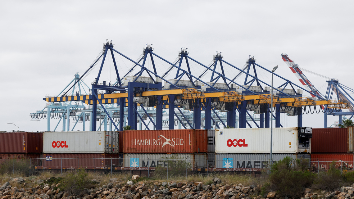 US trade judge urges Trump administration to speed up tariff refunds 