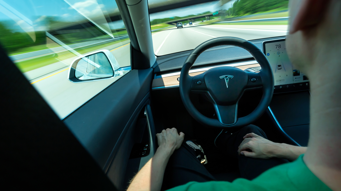 Tesla settles lawsuit over deadly crash involving full self-driving 