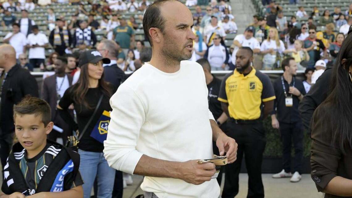 Landon Donovan blasts airline after World Cup travel fiasco