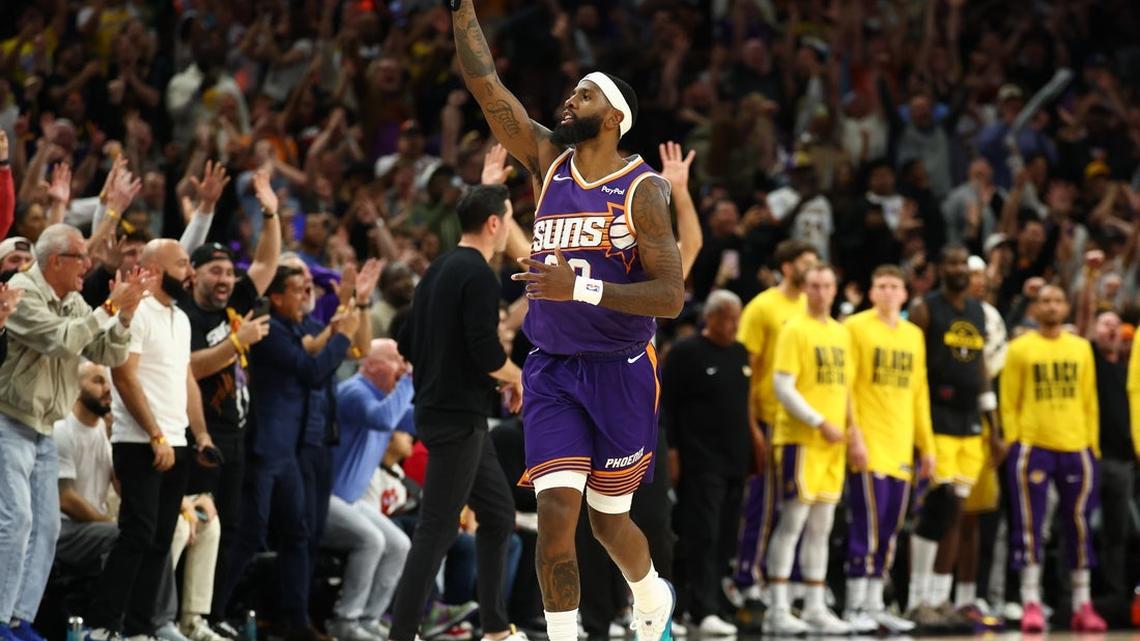 NBA roundup: Last-second trey gives Suns wild win over Lakers 