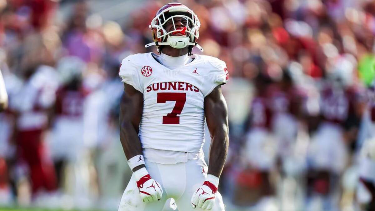  Oct 18, 2025; Columbia, South Carolina, USA; Oklahoma Sooners linebacker Sammy Omosigho (7) celebrates a play against the South Carolina Gamecocks in the second half at Williams-Brice Stadium. Mandatory Credit: Jeff Blake-Imagn Images | Jeff Blake-Imagn Images 