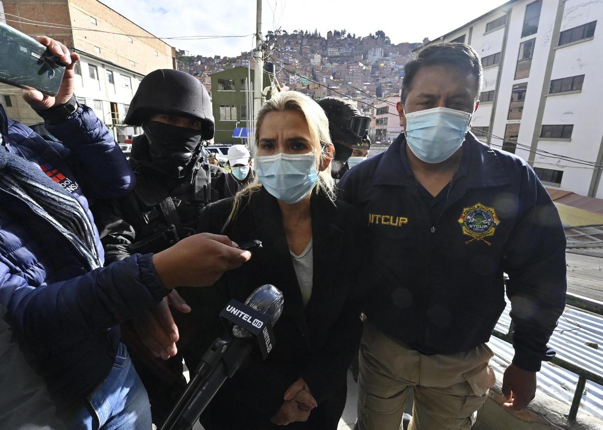 Jeanine Áñez, Bolivia (2021). Jeanine Áñez se convirtió en presidenta interina de Bolivia durante la crisis política del país en 2019.