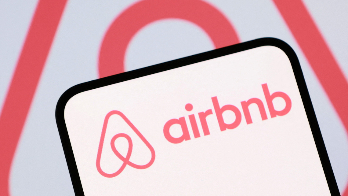 Airbnb tops revenue estimates on global travel demand, World Cup boost 