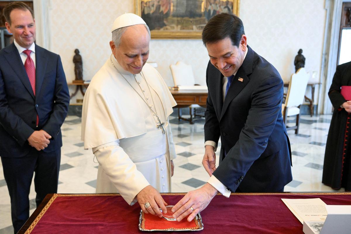 Pope Leo XIV meets U.S. Secretary of State Marco Rubio at the Vatican, May 7, 2026. Vatican Media/Simone Risoluti/Handout via REUTERS