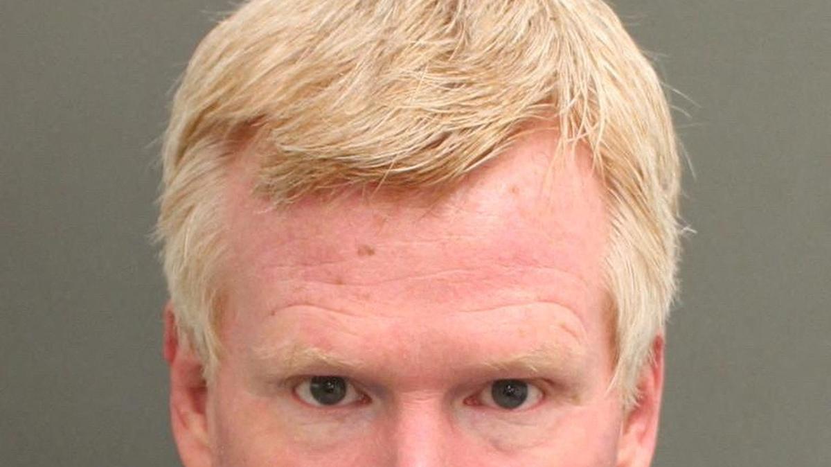FILE PHOTO: Alex Richard Murdaugh is seen in this police mugshot photo in Orlando, Florida, U.S., October 14, 2021. Picture taken October 14, 2021. ORANGE COUNTY DEPARTMENT OF CORRECTIONS/Handout via REUTERS THIS IMAGE HAS BEEN SUPPLIED BY A THIRD PARTY. MANDATORY CREDIT./File Photo