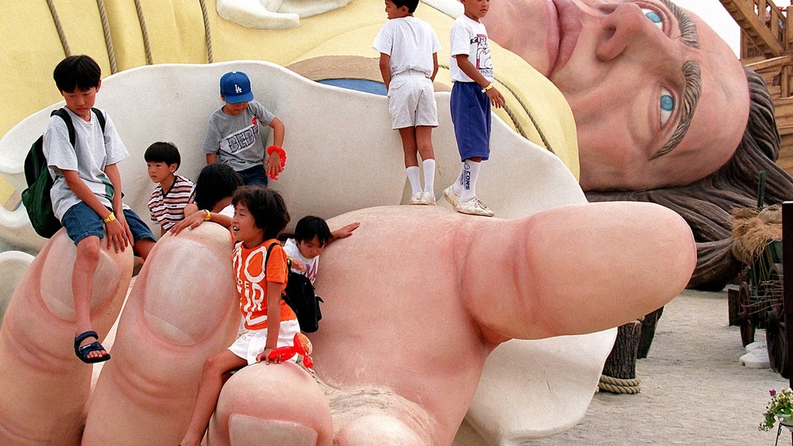 Japan's Gulliver's Kingdom opened in 1997 with $350 million in loans; a court auction sold it for about $12 million 