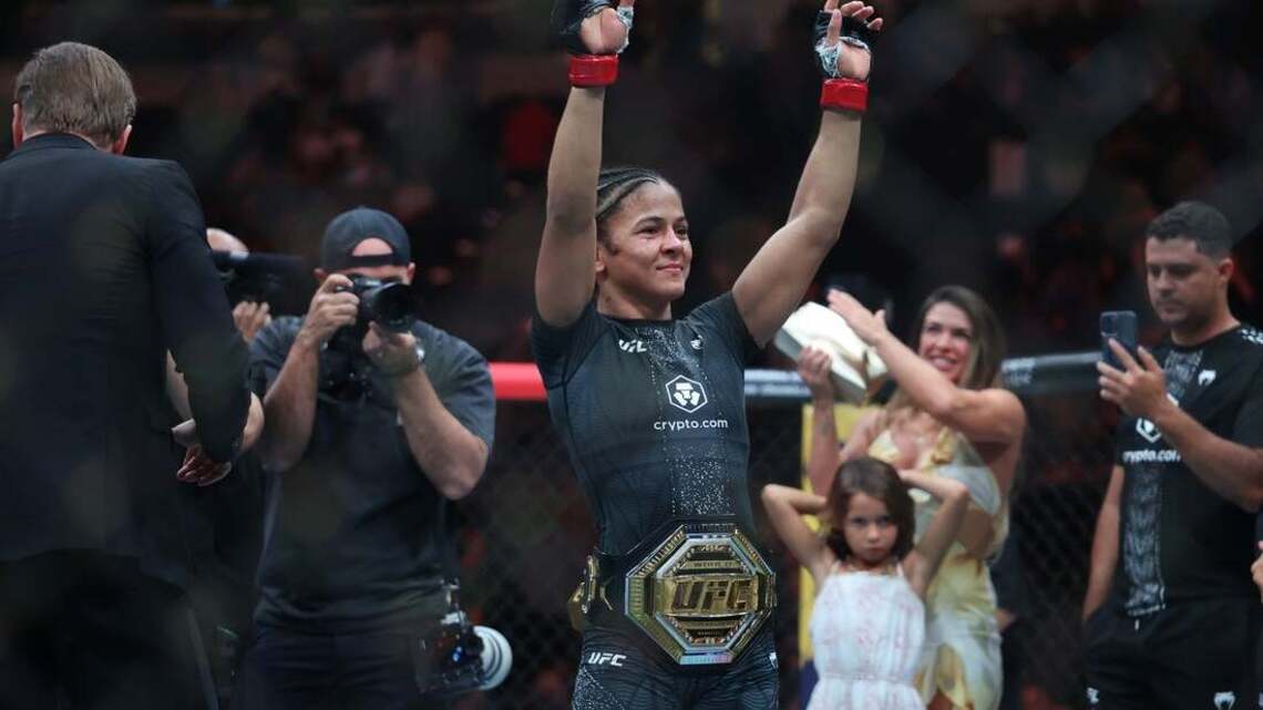 Silva wins vacant UFC flyweight belt via decision at UFC 332