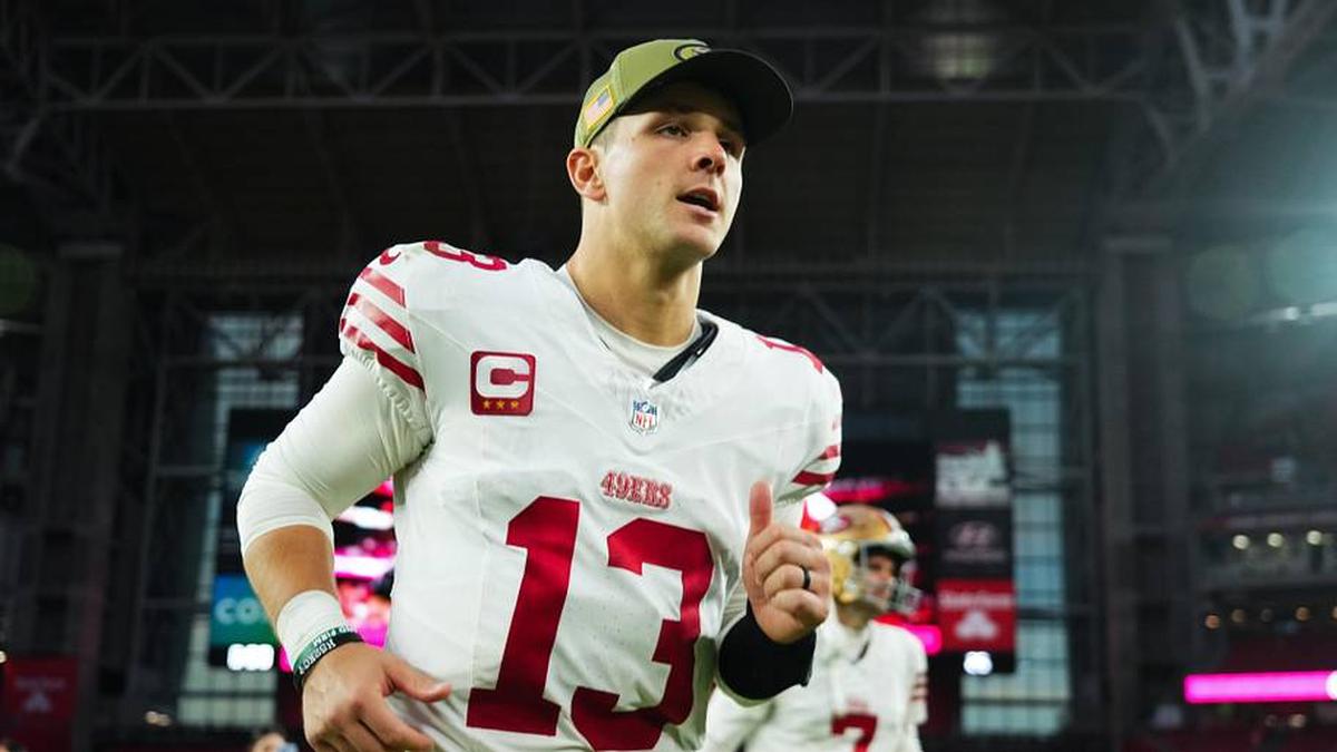  Nov 16, 2025; Glendale, Arizona, USA; San Francisco 49ers quarterback Brock Purdy (13) runs off the field after defeating the Arizona Cardinals at State Farm Stadium. Mandatory Credit: Joe Camporeale-Imagn Images | Joe Camporeale-Imagn Images 