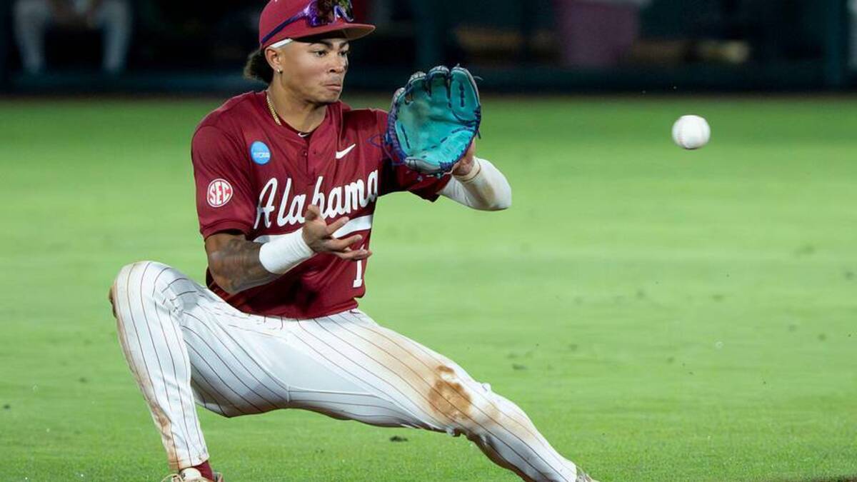  Alabama shortstop Justin Lebron has some of the best tools in the 2026 MLB draft. | Gary Cosby Jr. / USA TODAY NETWORK via Imagn Images 