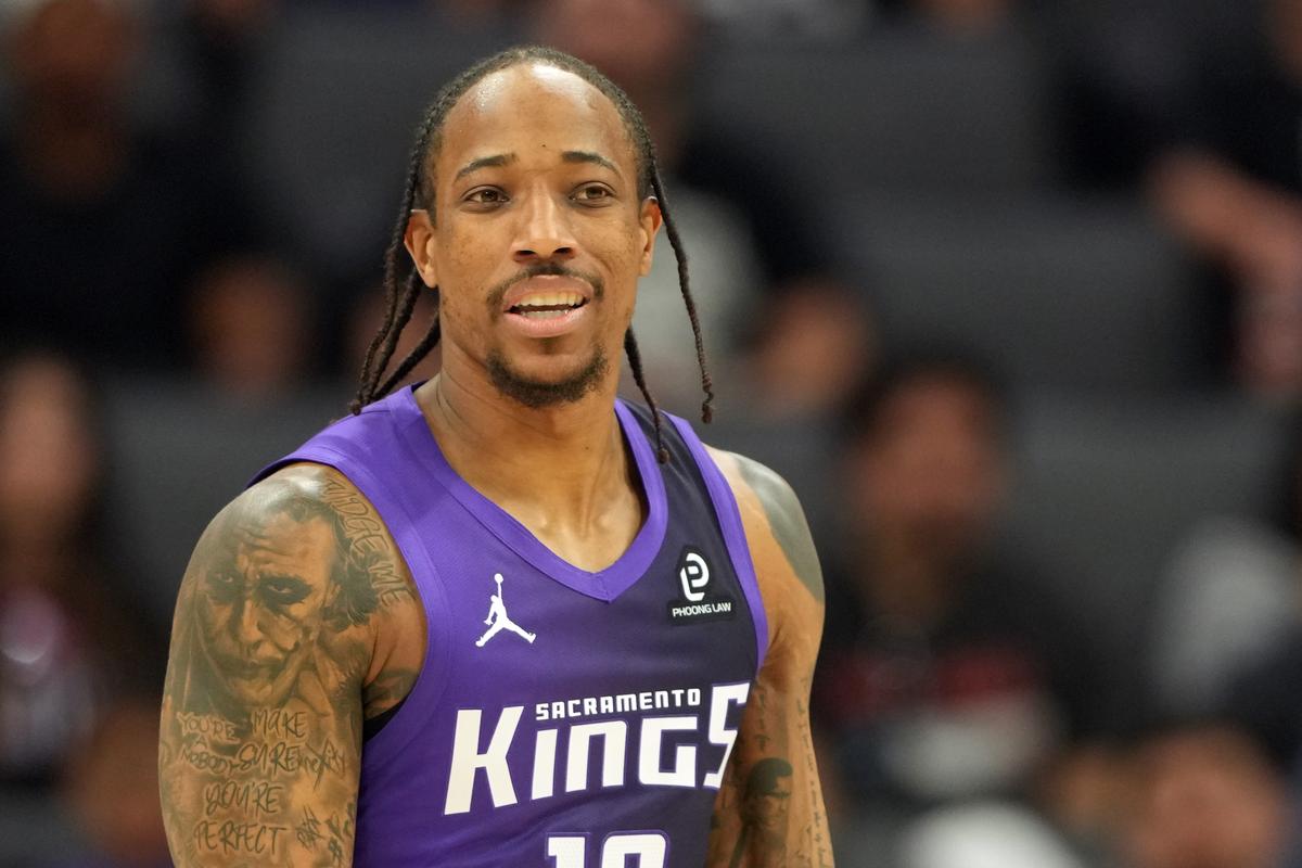  DeMar DeRozan's uncertain Sacramento role introduces volatility, lowering long-term dynasty stability for fantasy basketball managers. Darren Yamashita-Imagn Images
