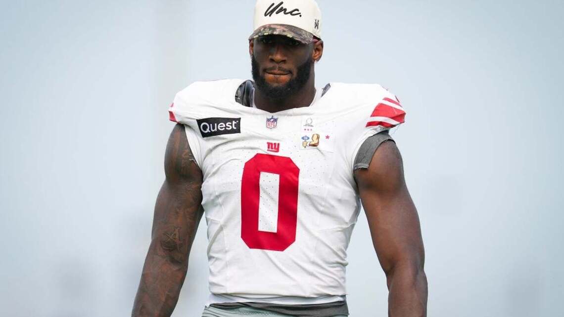 Report: Giants OLB Brian Burns (ankle) out Sunday, but likely no surgery