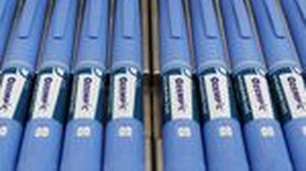 FILE PHOTO: Pens for the diabetes drug Ozempic sit on a production line to be packaged at the Danish drugmaker Novo Nordisk's site in Hillerod, Denmark, September 26, 2023. REUTERS/Tom Little/File Photo