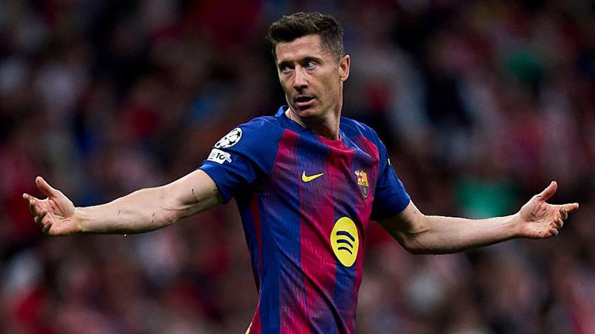  Robert Lewandowski's exit leaves the No.9 vacant. | Diego Souto/Getty Images 
