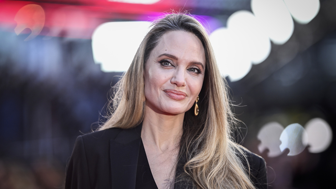 Bye, Sneakers! Angelina Jolie's Elevated Airport Shoes Are a Perfect Swap 