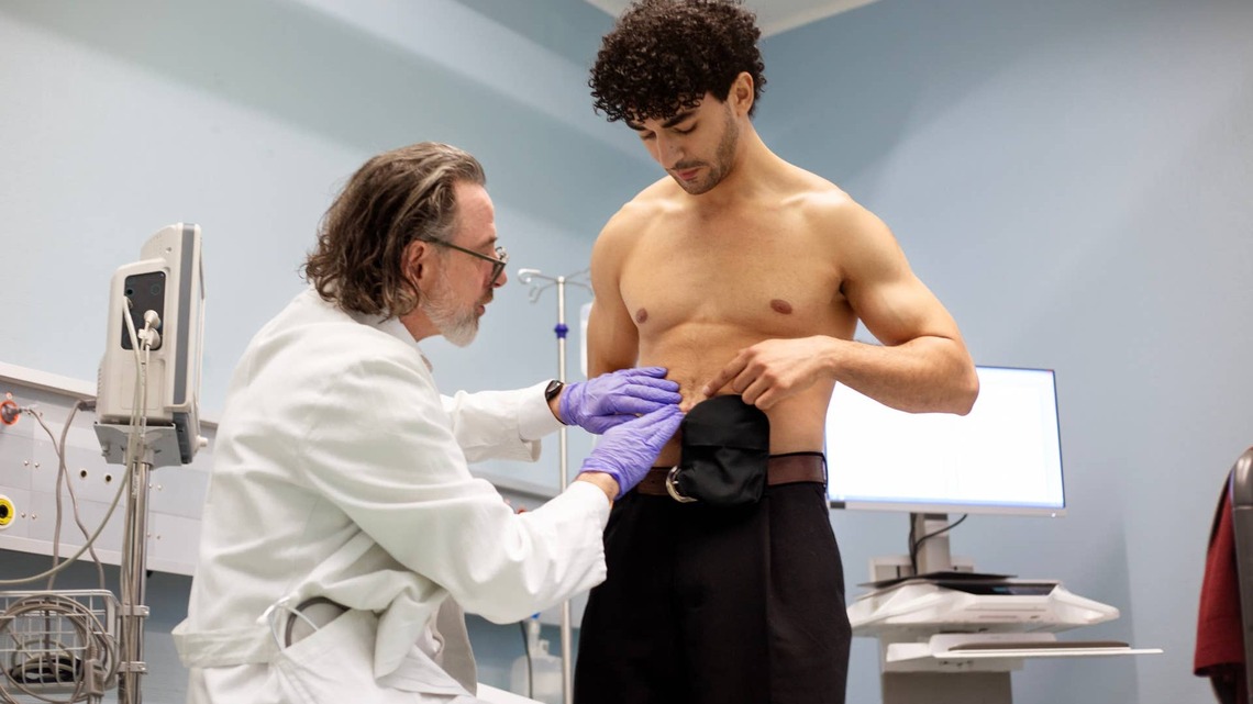 Doctors Say These 7 Early Pancreatic Cancer Symptoms Are Often Mistaken for Something Else 