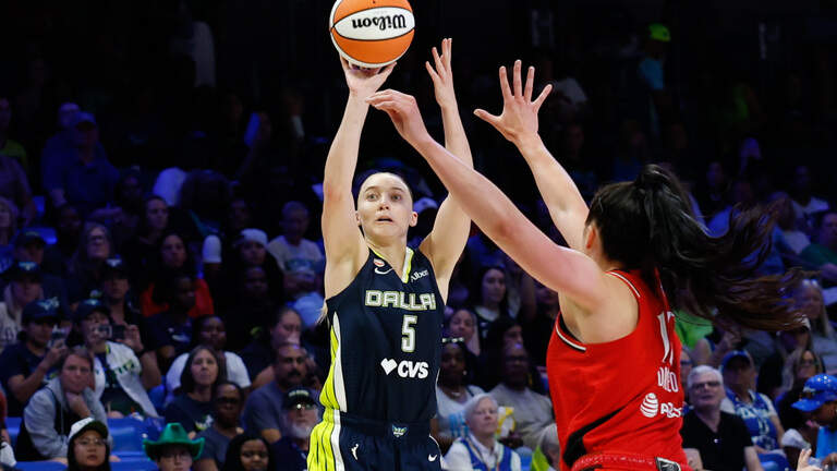 Bueckers leads Wings over Fire and into WNBA playoffs