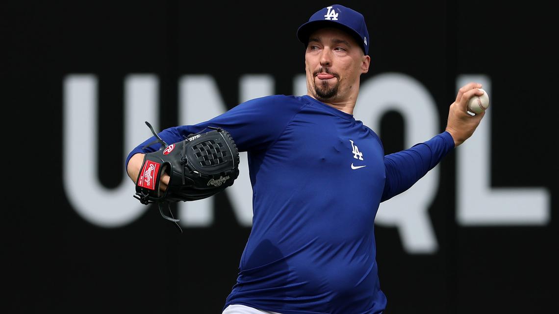 Emmet Sheehan, Shohei Ohtani and Teoscar Hernandez lead Dodgers to win over Rangers 