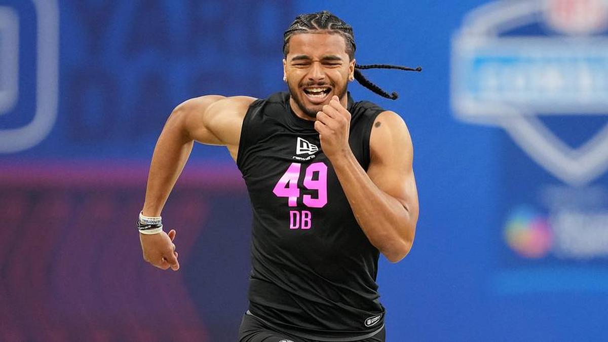  Feb 27, 2026; Indianapolis, IN, USA; Arizona defensive back Treydan Stukes (DB49) during the NFL Scouting Combine at Lucas Oil Stadium. Mandatory Credit: Kirby Lee-Imagn Images | Kirby Lee-Imagn Images 