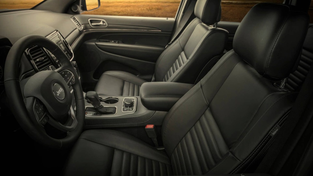  2020 Jeep Grand Cherokee