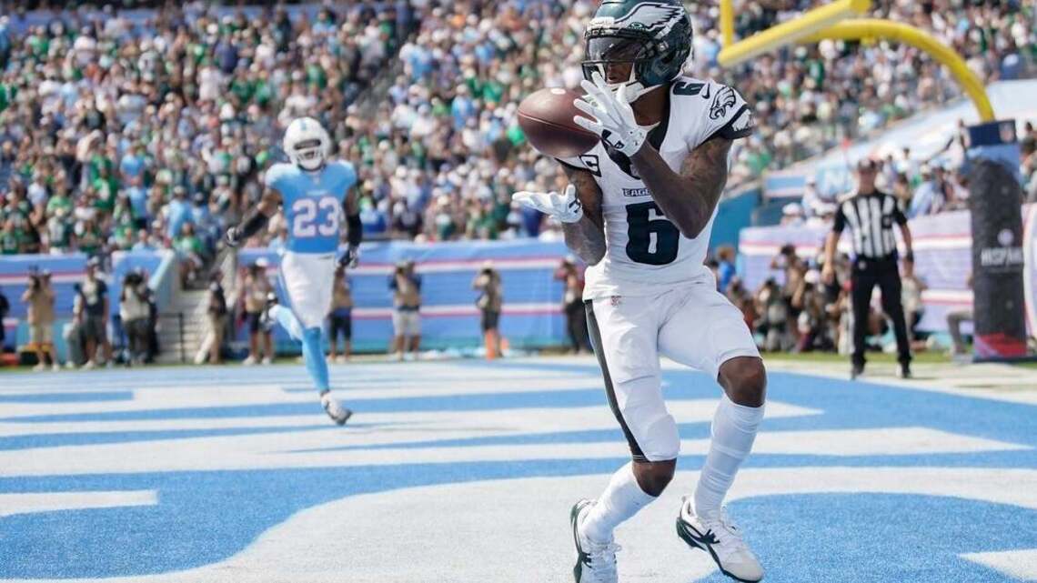 Report: Eagles WR DeVonta Smith (hamstring) to miss multiple games