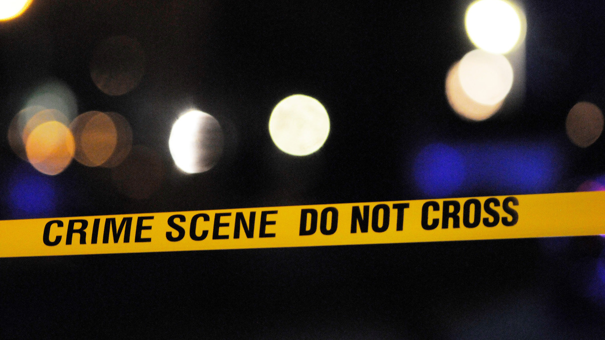 Gunfight outside Southfield restaurant ends with 3 shot, woman dead