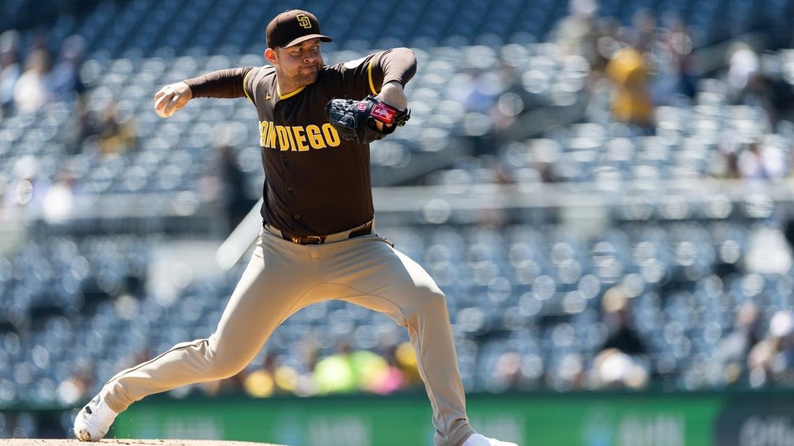 Jake Cronenworth homers to lead Padres past Pirates 