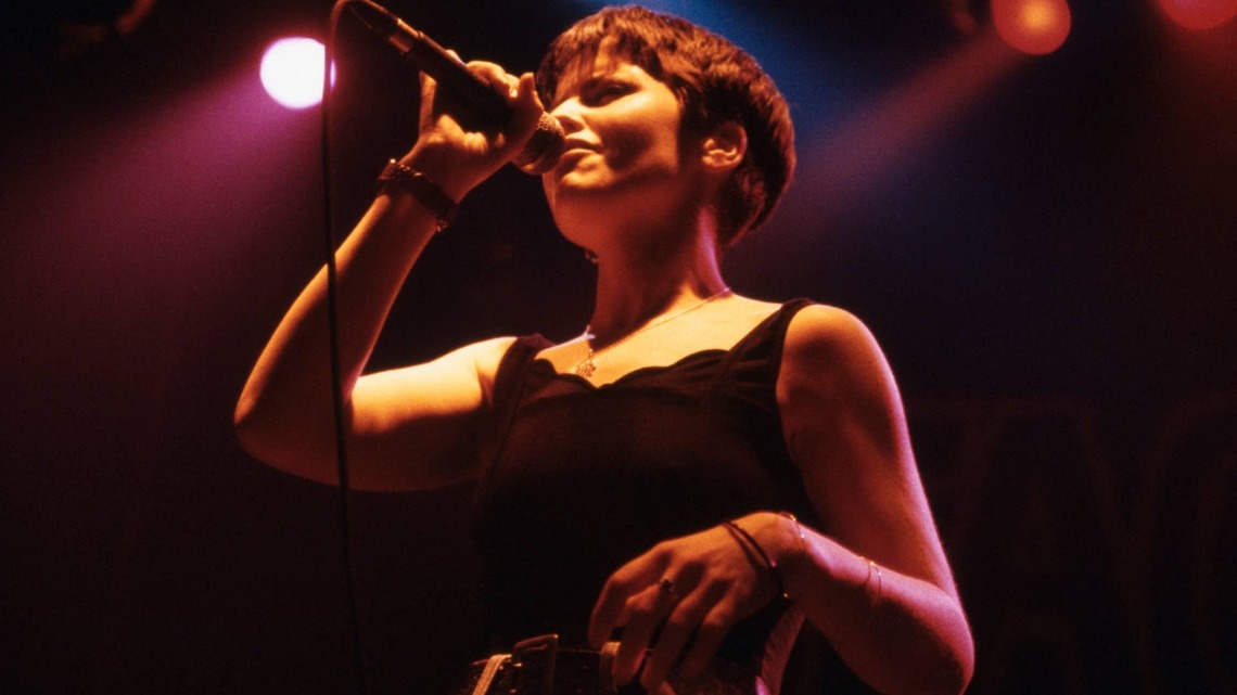 1993 Alt-Rock Breakup Hit Became One of the Band's Most Recognizable Songs 
