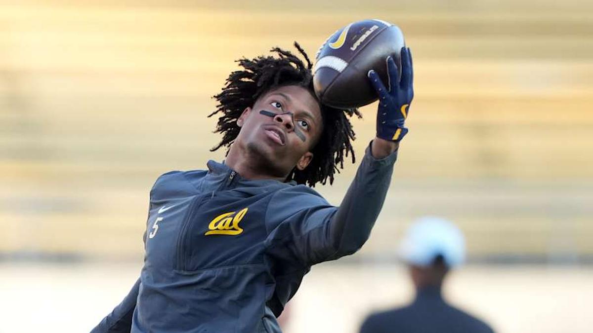  Nov 29, 2025; Berkeley, California, USA; California Golden Bears defensive back Hezekiah Masses (5) warms up before the game against the Southern Methodist Mustangs at California Memorial Stadium. Mandatory Credit: Darren Yamashita-Imagn Images | Darren Yamashita-Imagn Images 
